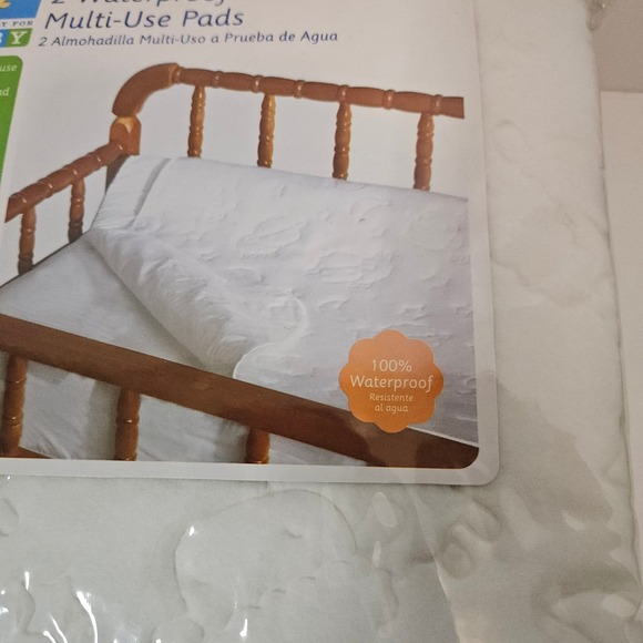 Babies‎ R Us 2 Waterproof Multi-Use Pads Changing Bassinet Cradle New - Picture 3 of 7